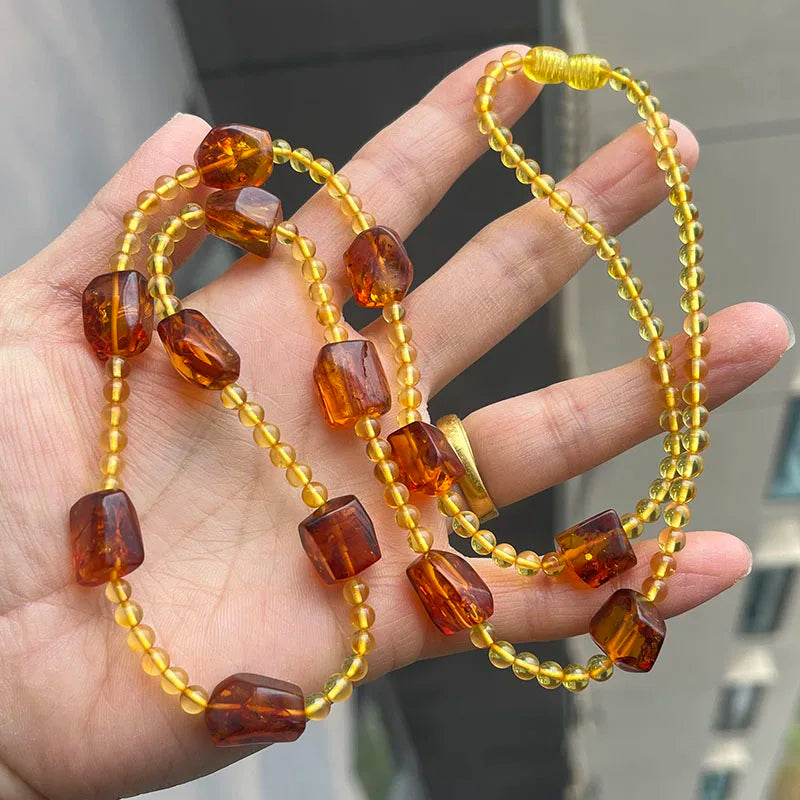 Collar de Ámbar Báltico Natural | Joyería de Autor con Carácter Orgánico