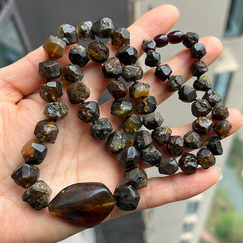Collar de Ámbar Báltico Natural | Joyería de Autor con Carácter Orgánico
