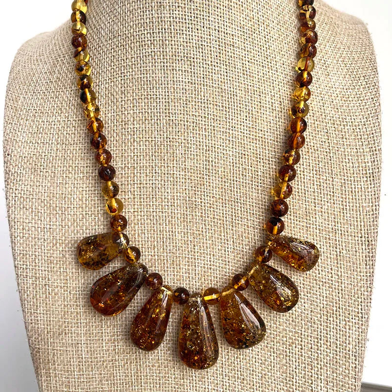 Collar de Ámbar Báltico Natural | Joyería de Autor con Carácter Orgánico